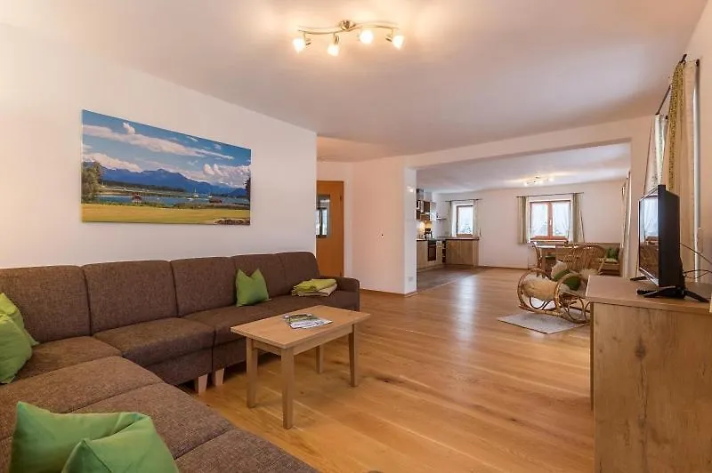 Schusterhof Urlaub Auf Dem Bauernhof Villa Bernau am Chiemsee Farm stay