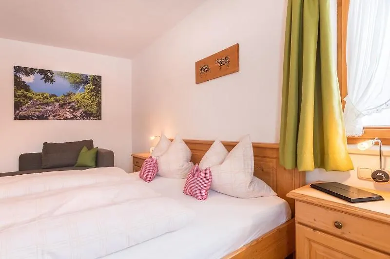 Schusterhof Urlaub Auf Dem Bauernhof Villa Bernau am Chiemsee Farm stay